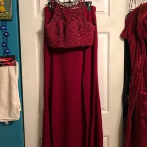Red wine colored prom dress! Two piece size 13